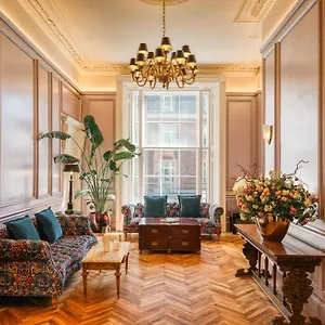 Hotel Albany House