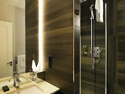 Hotel 7 Dublin 4*,